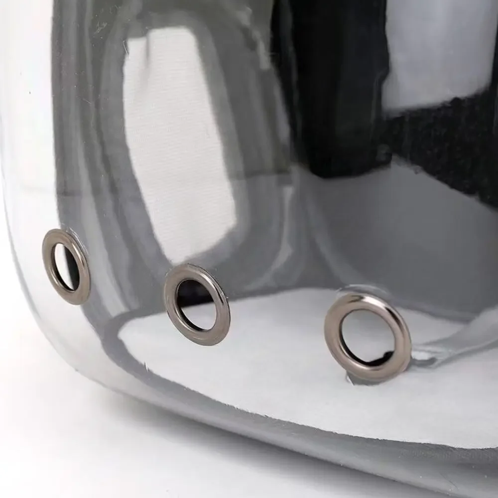 Unbranded space capsule